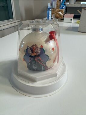 NIB Vintage 1995 Collectible Pearl-White Barbie Ornament